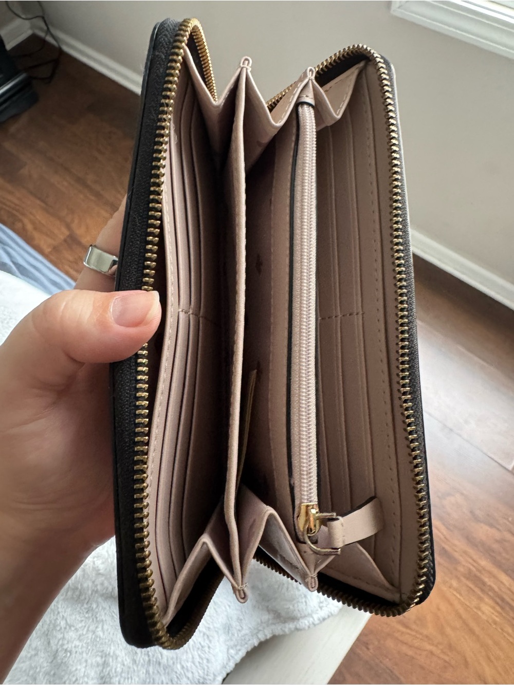 kate spade Black & Taupe Zip-Around Wallet - Picture 3 of 4